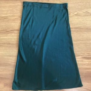 Madewell Midi Slip Skirt in Dark Green